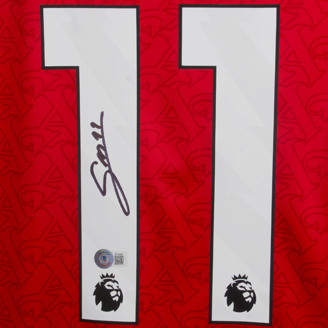 Gabriel Martinelli Signed Arsenal Home Soccer Jersey #11 with Beckett COA